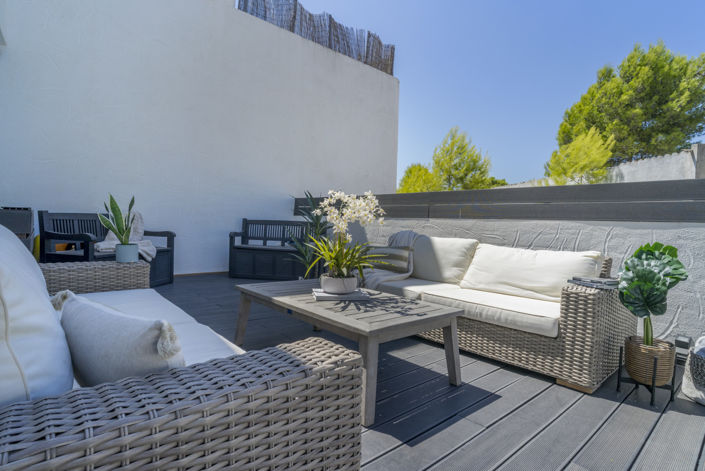 Image No.26-2 Bed Property for sale