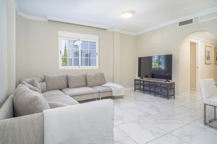 Image No.3-2 Bed Property for sale