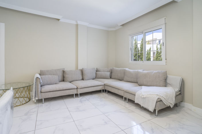 Image No.5-2 Bed Property for sale