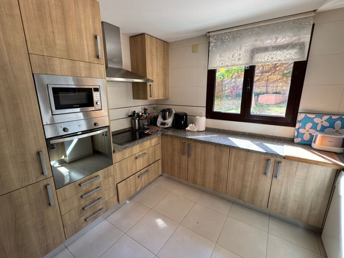 Image No.5-4 Bed Townhouse for sale