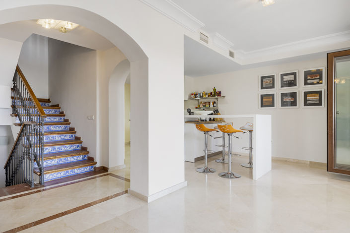 Image No.8-5 Bed Townhouse for sale