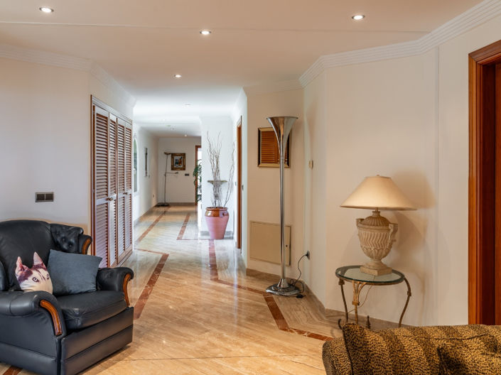 Image No.19-5 Bed Villa for sale