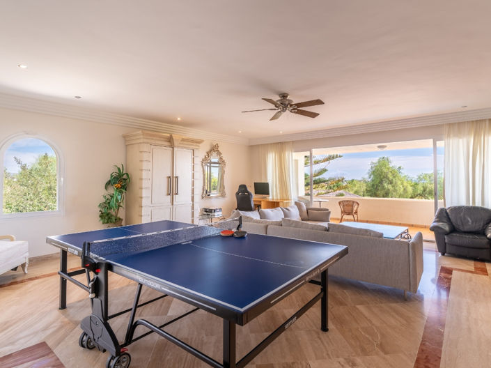 Image No.2-5 Bed Villa for sale
