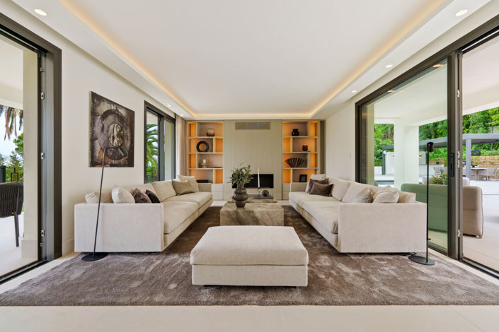 Image No.2-5 Bed Villa for sale