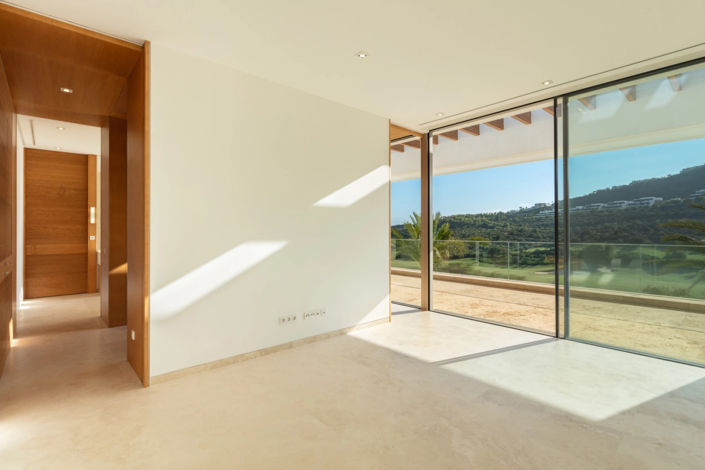 Image No.11-5 Bed Villa for sale