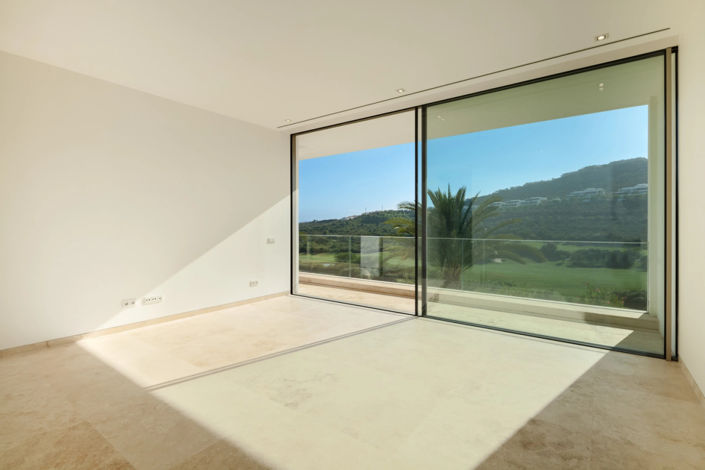Image No.5-5 Bed Villa for sale