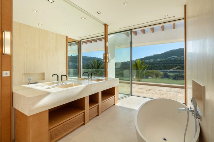 Image No.9-5 Bed Villa for sale
