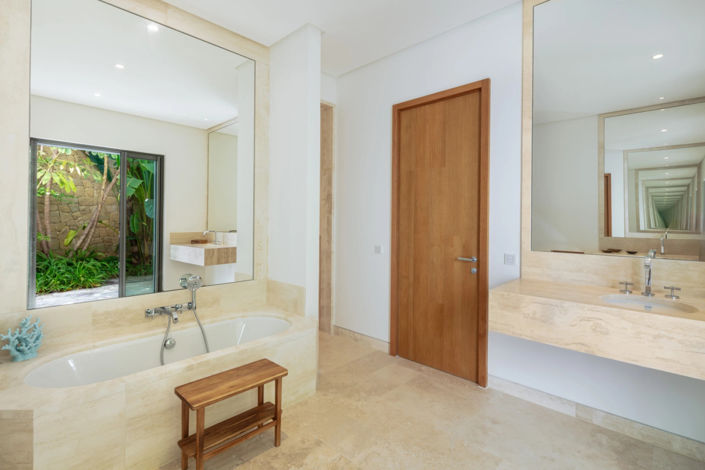 Image No.10-6 Bed Villa for sale