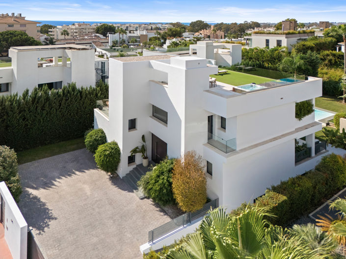 Image No.32-5 Bed Villa for sale