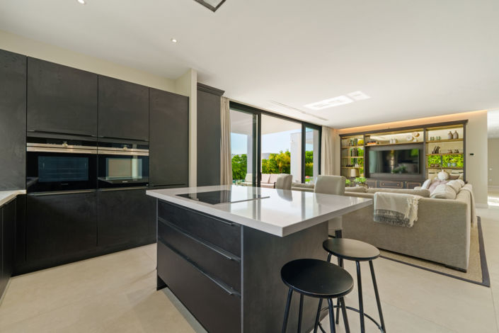 Image No.6-6 Bed Villa for sale