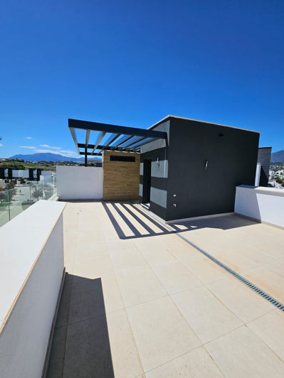 Image No.26-3 Bed Villa for sale