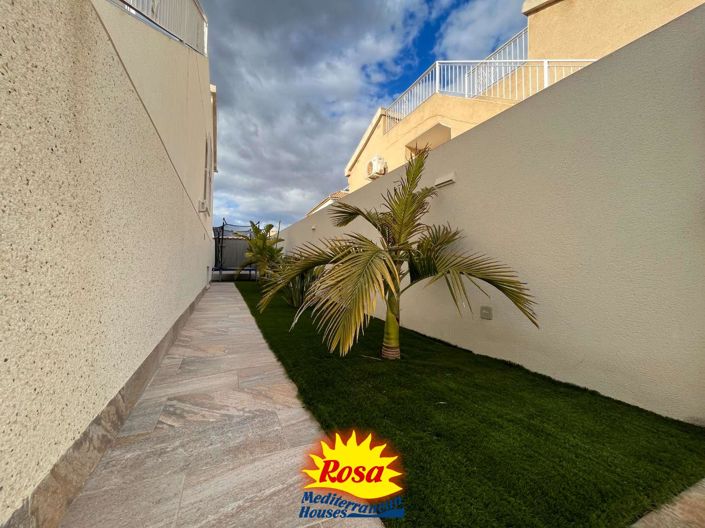 Image No.11-3 Bed Chalet for sale