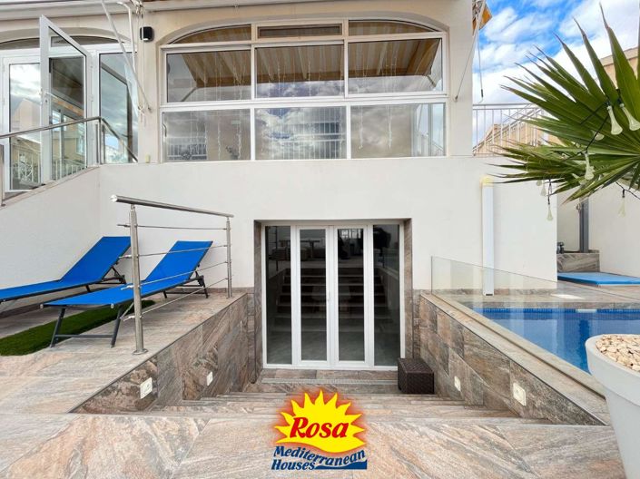 Image No.29-3 Bed Chalet for sale