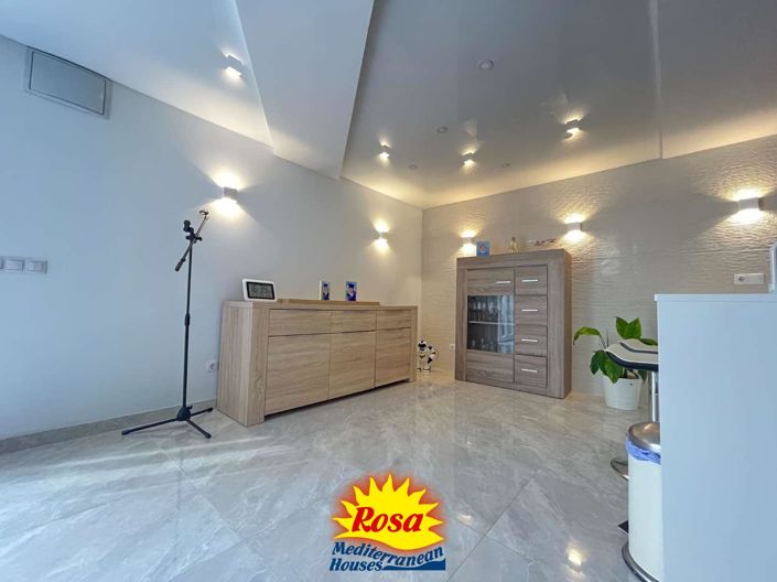 Image No.33-3 Bed Chalet for sale