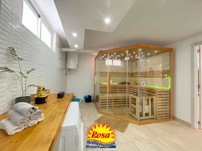 Image No.38-3 Bed Chalet for sale