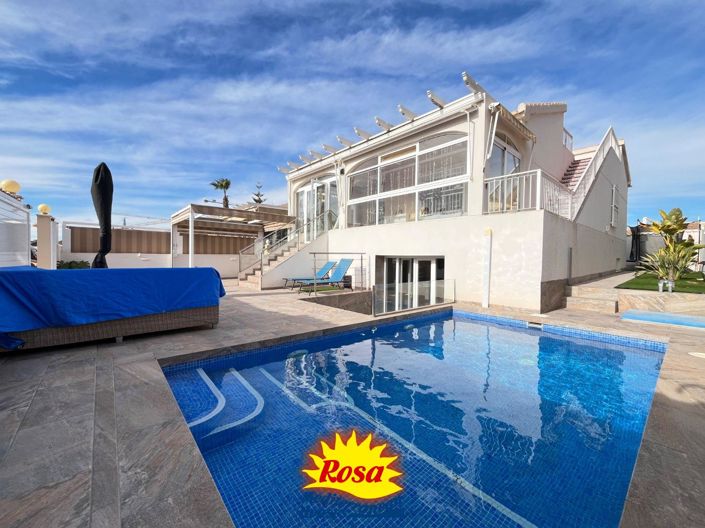 Image No.45-3 Bed Chalet for sale