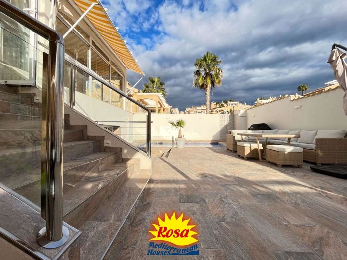 Image No.5-3 Bed Chalet for sale