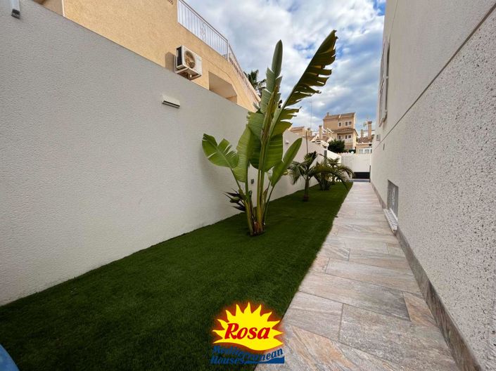 Image No.9-3 Bed Chalet for sale