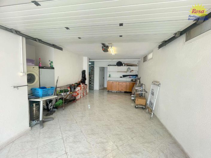 Image No.18-3 Bed Chalet for sale