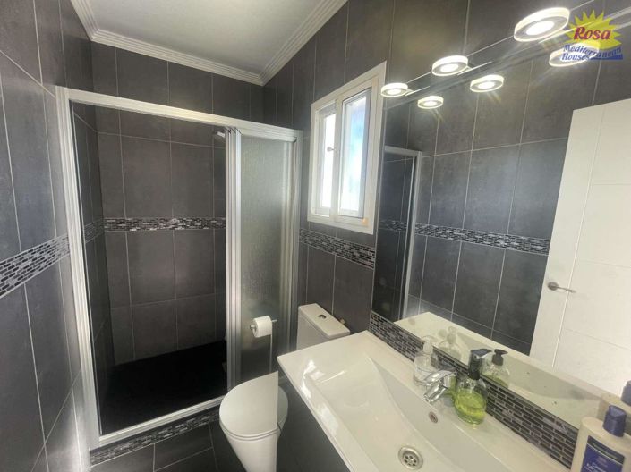 Image No.22-3 Bed Chalet for sale