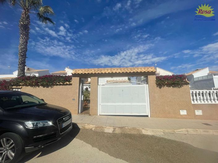 Image No.28-3 Bed Chalet for sale