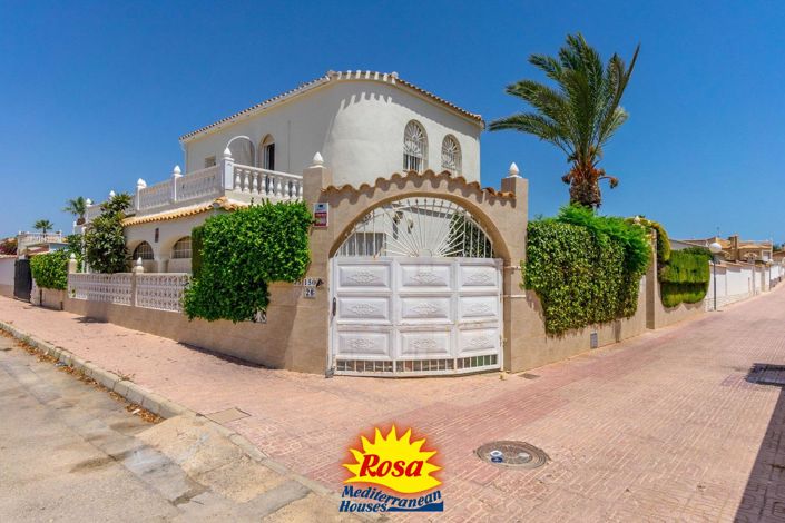 Image No.12-3 Bed Villa for sale