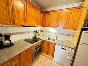 property188800528
