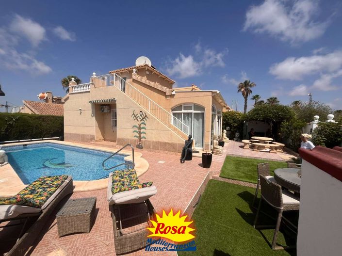 Image No.1-Chalet de 3 chambres à vendre à Orihuela Costa