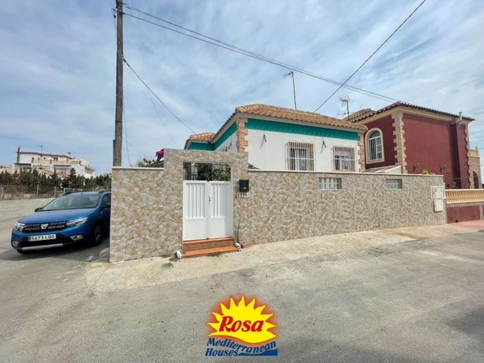 Image No.1-Chalet de 3 chambres à vendre à Torrevieja