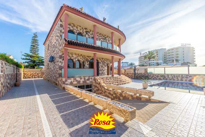 Image No.6-4 Bed Villa for sale