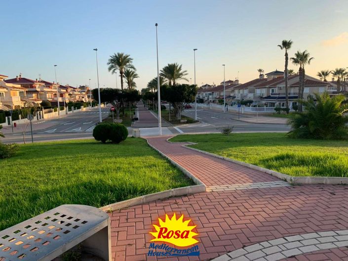 Image No.25-Appartement de 2 chambres à vendre à Orihuela Costa