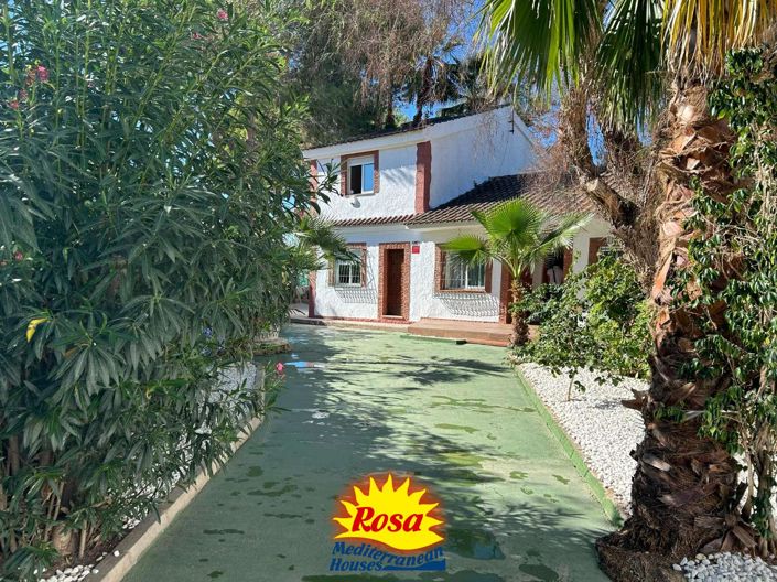 Image No.3-5 Bed Chalet for sale