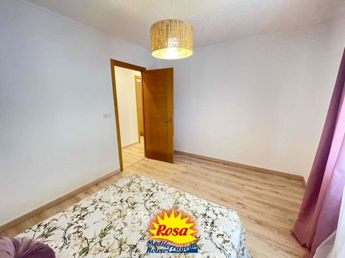 Image No.25-5 Bed Chalet for sale