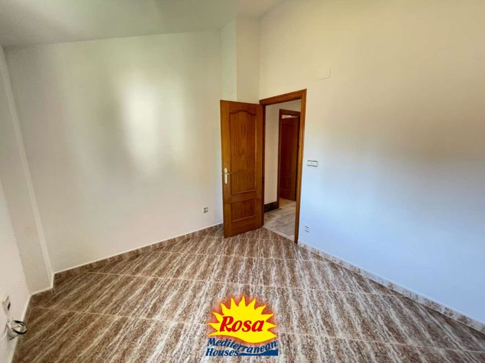 Image No.34-5 Bed Chalet for sale