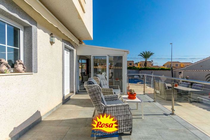 Image No.9-Villa de 5 chambres à vendre à Orihuela Costa