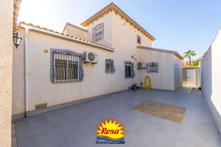 Image No.31-Villa de 5 chambres à vendre à Orihuela Costa