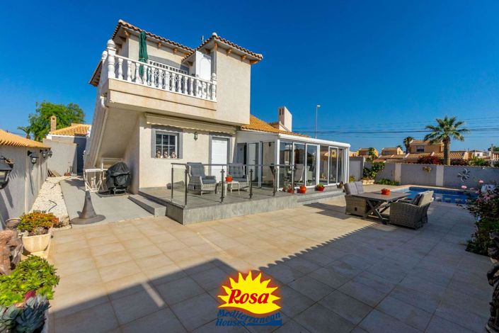 Image No.4-Villa de 5 chambres à vendre à Orihuela Costa