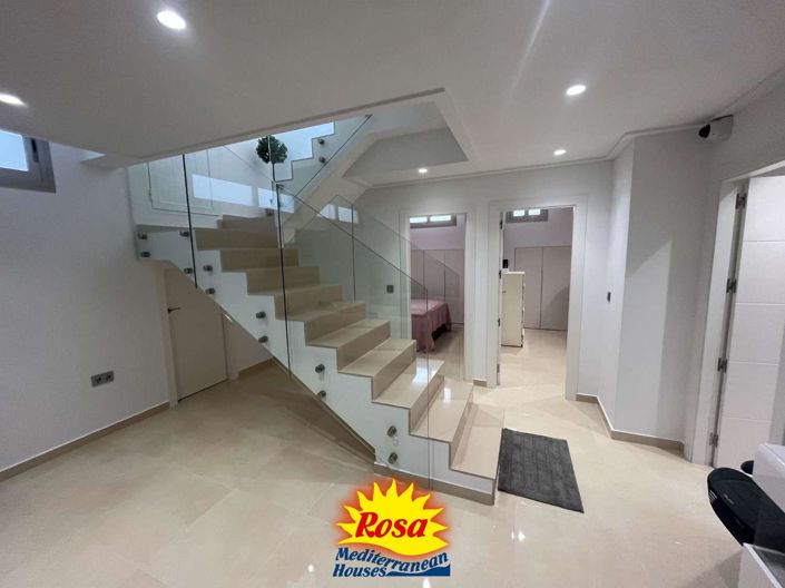 Image No.31-Villa de 4 chambres à vendre à Villamartin