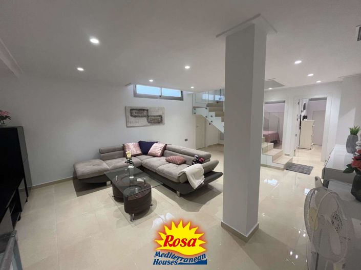 Image No.34-Villa de 4 chambres à vendre à Villamartin