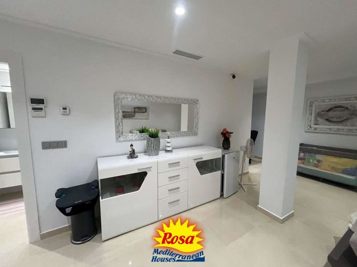 Image No.37-Villa de 4 chambres à vendre à Villamartin