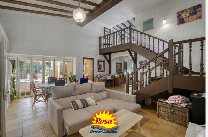 Image No.10-4 Bed Villa for sale