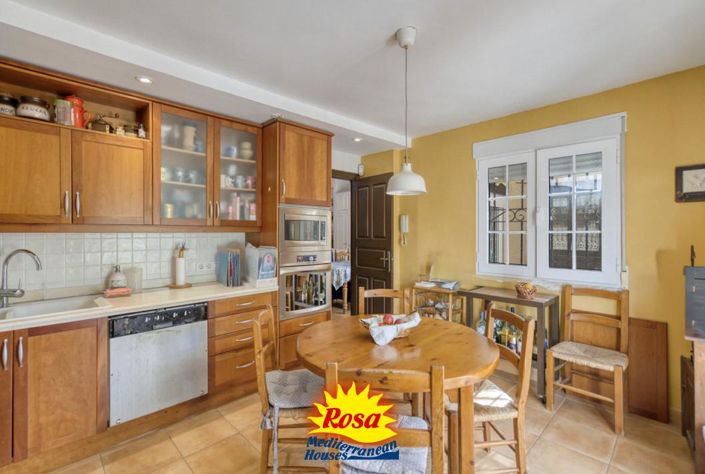 Image No.17-4 Bed Villa for sale