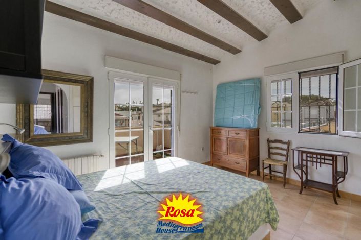 Image No.23-4 Bed Villa for sale