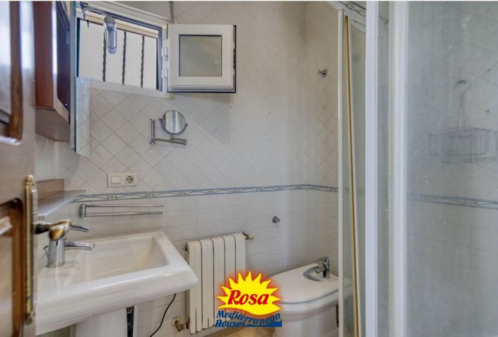 Image No.27-4 Bed Villa for sale