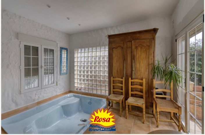 Image No.35-4 Bed Villa for sale