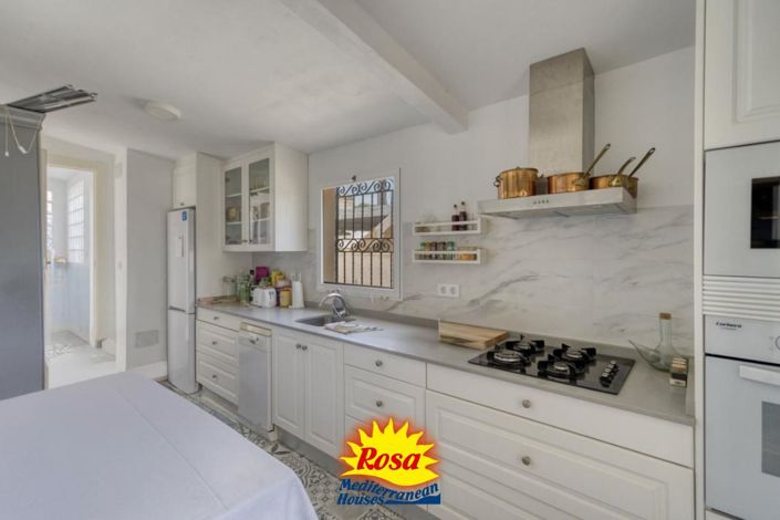 Image No.36-4 Bed Villa for sale