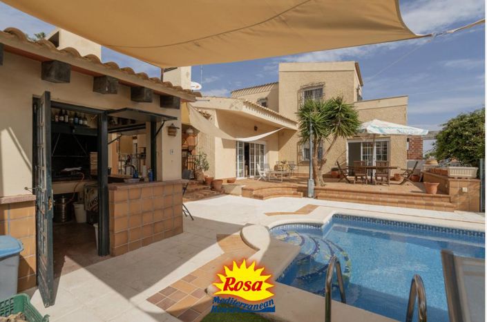 Image No.41-4 Bed Villa for sale