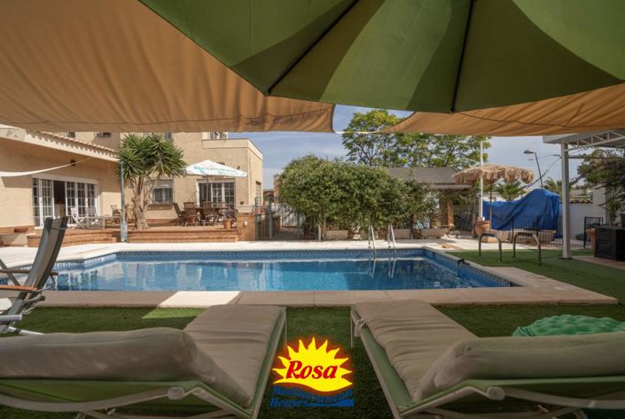 Image No.43-4 Bed Villa for sale