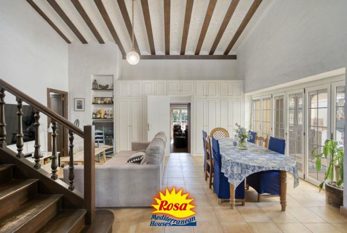 Image No.7-4 Bed Villa for sale