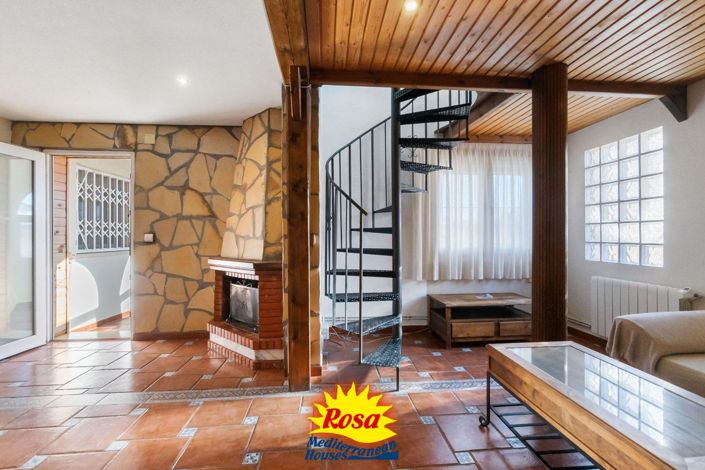 Image No.15-4 Bed Villa for sale